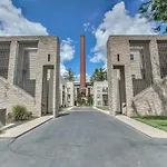 Walk To Broadway Riverfront Condo With Pool