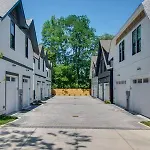 Modern East Townhome & Garage Holiday home Nashville