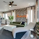 Nashville - 5625 Lenox Ave