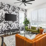 Holiday home Modern With Large Patio Rooftop Deck And Garage