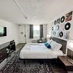 Sleepover * Nashville
