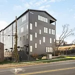 Upscale Home With Patio Walk To 12 South And Belmont