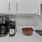 Rose Bungalow - 1 Mile To Broadway