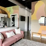 New Sleeps 4 - 7 Mins To Dt Apartment *