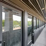 Modern Nashville Condo 5 Mi To Downtown!