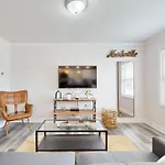 Capitol Hill Retreat A