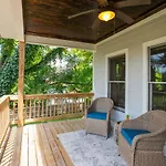 Epic Deck 4 Miles To Dwntn Arcade Games & Holiday home Nashville