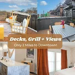 Roof Deck Grill Views 2 Miles From Broadway