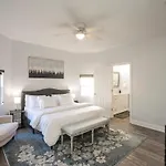Spacious Only 2 Miles From Downtown * Nashville