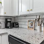 Chic Retreat Near Airport & Downtown Nashville