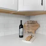 Songbird - Cozy & Centrally Located Apartment *
