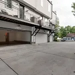 Broadway Bound 3Br Perfect Weekend Getaway