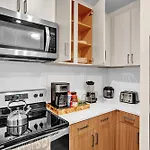 Chateau De Capri Nashville W Pool Gym Free Parking