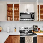 Chateau De Capri Nashville W Pool Gym Free Parking