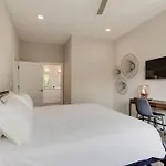 Spacious 2Bd-Close To Everything