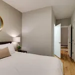 Holiday home Encore Escape Near Opry With Rooftop Sleep 8