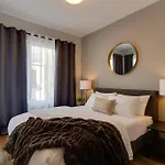 Encore Escape Near Opry With Rooftop Sleep 8