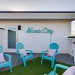 Encore Escape Near Opry With Rooftop Sleep 8