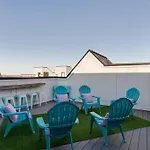 Encore Escape Near Opry With Rooftop Sleep 8 Holiday home