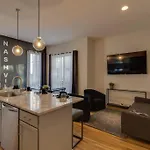 Holiday home Encore Escape Near Opry With Rooftop Sleep 8 Nashville