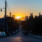 Historic Pet-Friendly Stay Near Broadway W Fire Pit