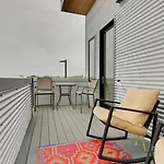 Apartment Chic Condo, 2mi To Downtown, Sleeps 8, By Geodis