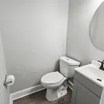 Brentwood D6 I Cozy & Comfy I 2bd I Free Parking Apartment