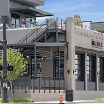 Jolene On Main - East Nash - 1 Mile To Dtnash - New