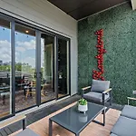 Unwind In Opulence 4Br 4Ba Near Broadway