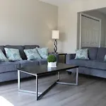 Charming 3-bedroom House Scenic&close To Downtown