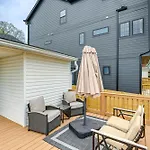 Modern Nashville Vacation Home About 3 Mi To Downtown!