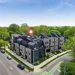 Holiday home 10 Min Drive Downtown, Roof Deck, Pet Friendly