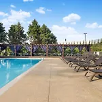 Delta By Marriott Airport 3*