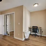 Prime Location With Balcony Near Broadway And Golf Apartment