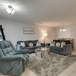 Prime Location With Balcony Near Broadway And Golf Apartment Nashville