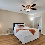 Prime Location With Balcony Near Broadway And Golf Apartment Nashville