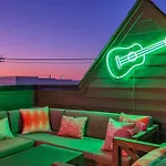 Designer Single Family House-Rooftop- Hot Tub