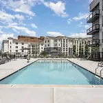 Electric - Odyssey -Top Floor West End 2 Bedroom - Minutes To Broadway