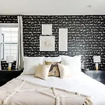 The Ashland House - Stylish Design, Backyard Oasis * Nashville