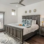 The New Nashview Rooftop-skyline View - Sleeps 12 Nashville