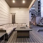 Luxury House - Heated Pool - In The Gulch - Walk Anywhere