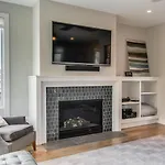 Great Location, Large - Roof Deck, Walk To Ni Holiday home Nashville