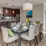 Great Location, Large - Roof Deck, Walk To Ni * Nashville