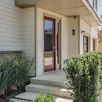 Great Location, Large - Roof Deck, Walk To Ni Holiday home Nashville