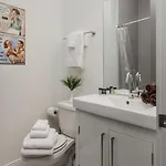 The New Nashview Rooftop-skyline View - Sleeps 12 Holiday home Nashville