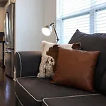 Holiday home Minutes To Broadway Stunning Townhome Nashville