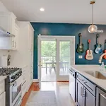 Howdy House New And Trendy With Rooftop Deck Holiday home Nashville