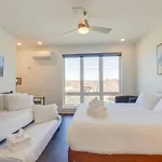Sleek Large Retreat 9 Beds Modern Kitchen