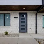 Rustic Elegance Rooftop Deck And Skyline Views