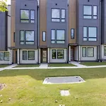 Hey Nashville Gorgeous Townhome 4 Bedrooms 4.5 Bathrooms